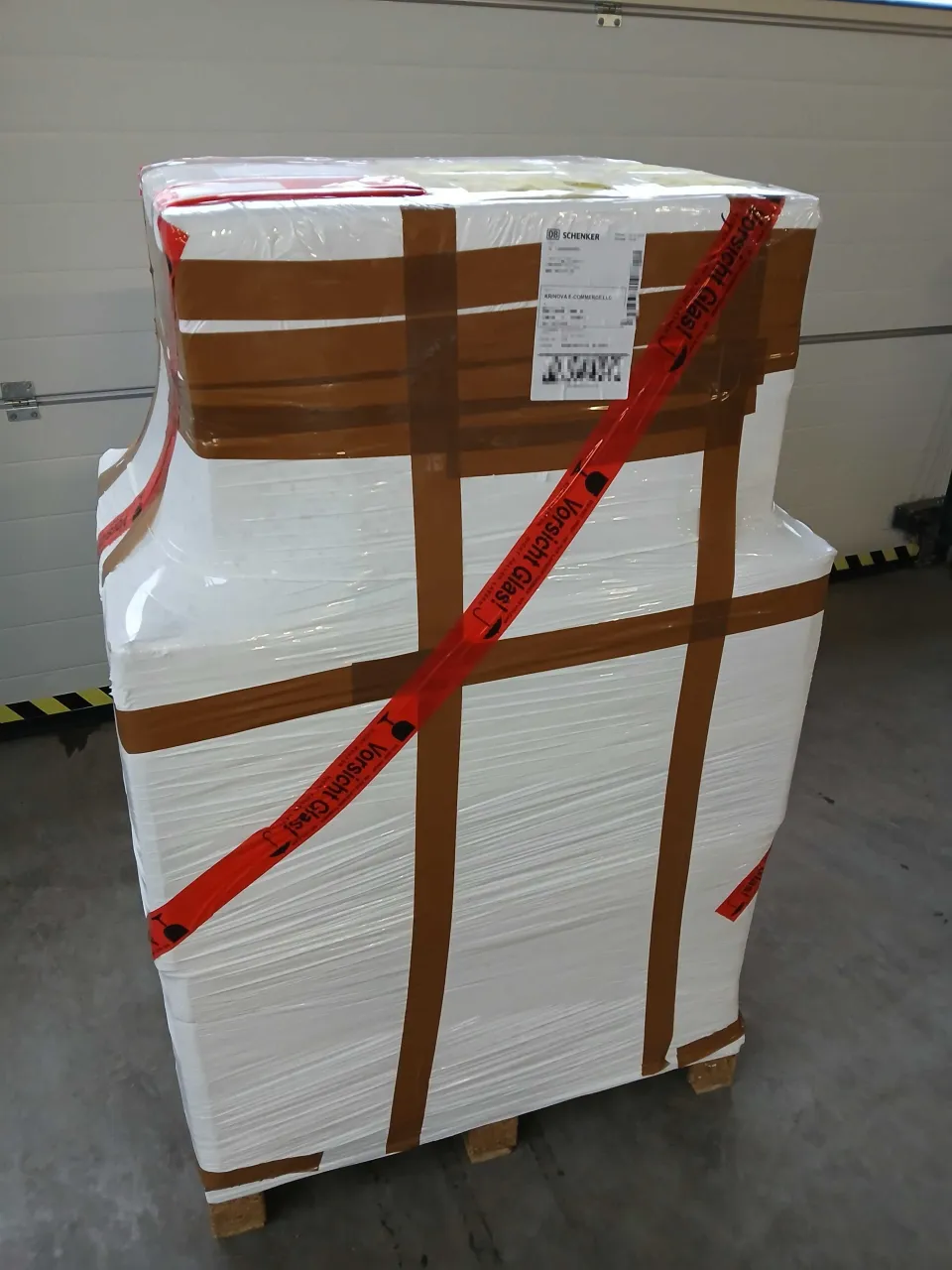 KRINOVA warehouse operations: sealed pallet with security tape